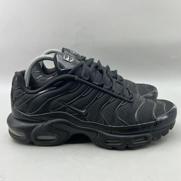 Nike Air Max Plus Running Shoes Men Size 8.5 Black Comfort Athletic Sneakers - Picture 1 of 9